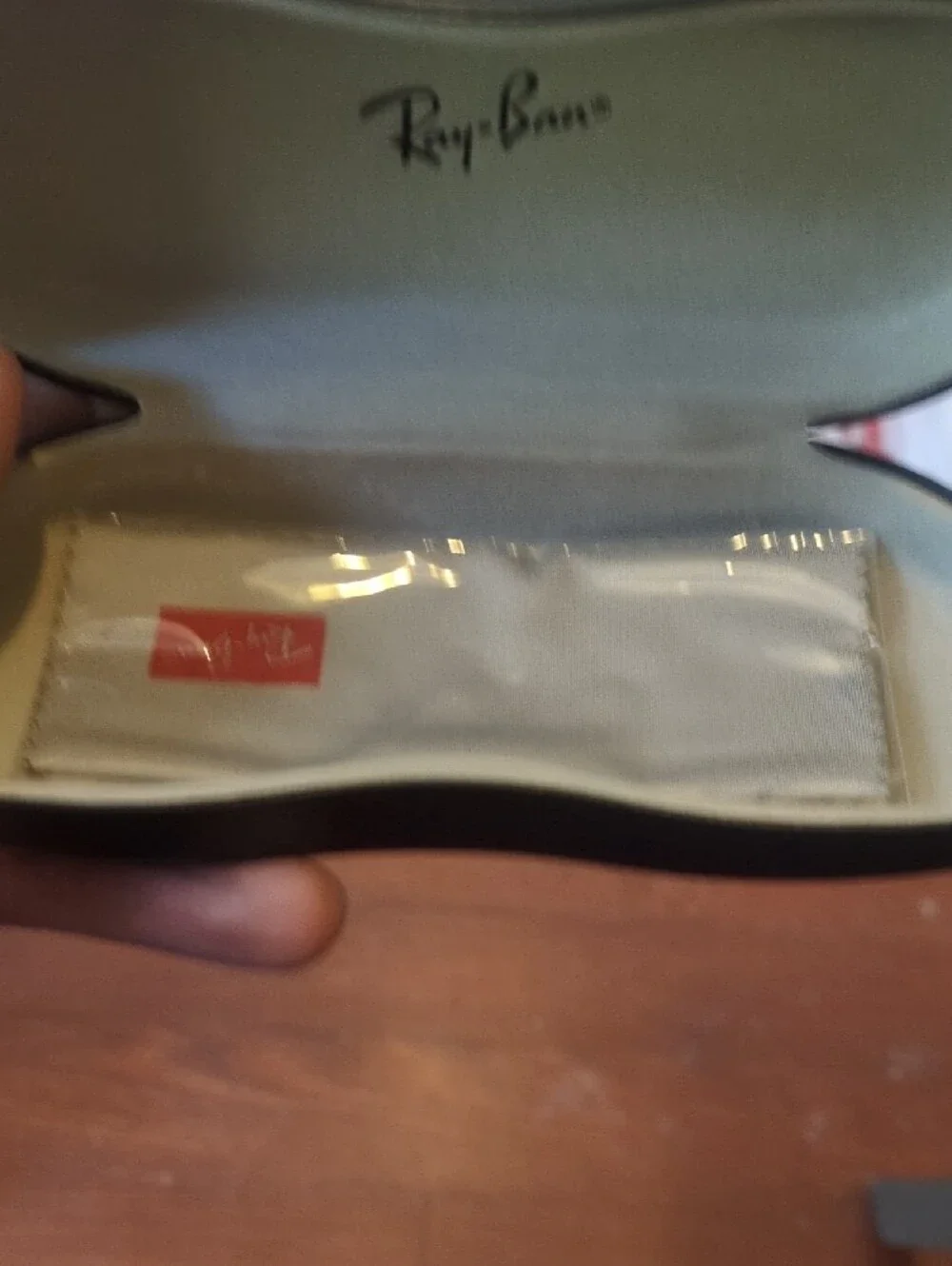 Ray-Ban sturdy hard